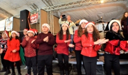 Christmas tree lightning 2018 - 17